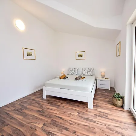 Apartment Villa Nonie By Interhome * Trogir